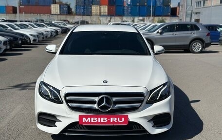 Mercedes-Benz E-Класс, 2020 год, 4 100 000 рублей, 2 фотография