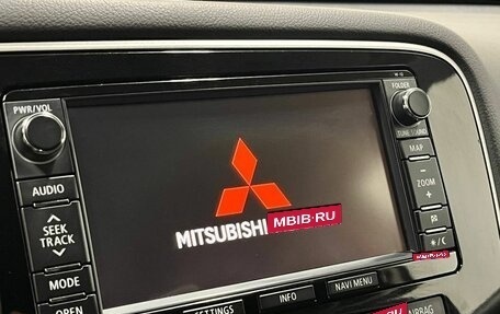 Mitsubishi Outlander III рестайлинг 3, 2014 год, 1 599 900 рублей, 21 фотография