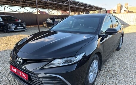 Toyota Camry, 2021 год, 3 300 000 рублей, 1 фотография