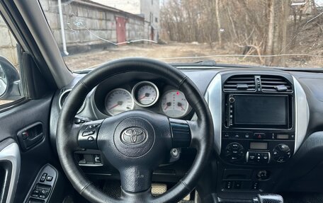 Toyota RAV4, 2005 год, 680 000 рублей, 15 фотография
