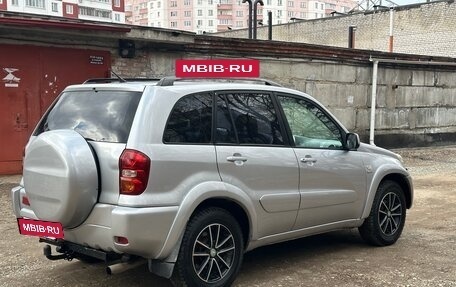 Toyota RAV4, 2005 год, 680 000 рублей, 9 фотография
