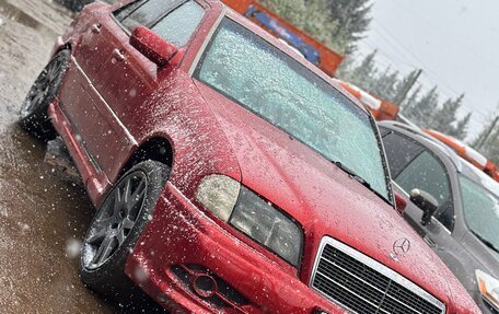 Mercedes-Benz C-Класс, 1996 год, 500 000 рублей, 2 фотография