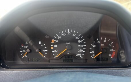 Mercedes-Benz C-Класс, 1996 год, 500 000 рублей, 9 фотография