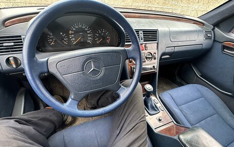 Mercedes-Benz C-Класс, 1996 год, 500 000 рублей, 8 фотография