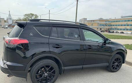 Toyota RAV4, 2019 год, 2 900 000 рублей, 4 фотография