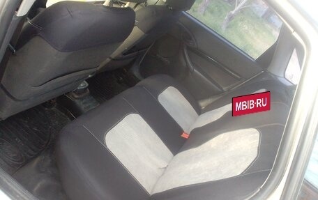 Ford Focus IV, 2003 год, 265 000 рублей, 3 фотография