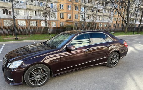 Mercedes-Benz E-Класс, 2011 год, 2 350 000 рублей, 12 фотография