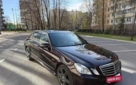 Mercedes-Benz E-Класс, 2011 год, 2 350 000 рублей, 13 фотография
