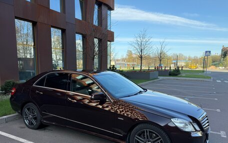 Mercedes-Benz E-Класс, 2011 год, 2 350 000 рублей, 20 фотография