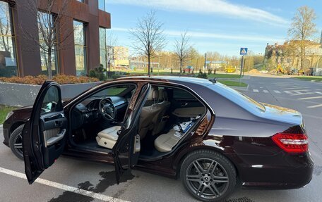 Mercedes-Benz E-Класс, 2011 год, 2 350 000 рублей, 23 фотография