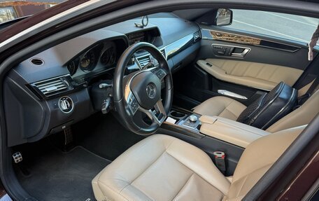 Mercedes-Benz E-Класс, 2011 год, 2 350 000 рублей, 24 фотография