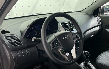 Hyundai Solaris II рестайлинг, 2015 год, 1 085 000 рублей, 15 фотография