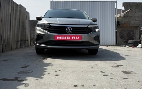 Volkswagen Polo VI (EU Market), 2021 год, 1 530 000 рублей, 2 фотография
