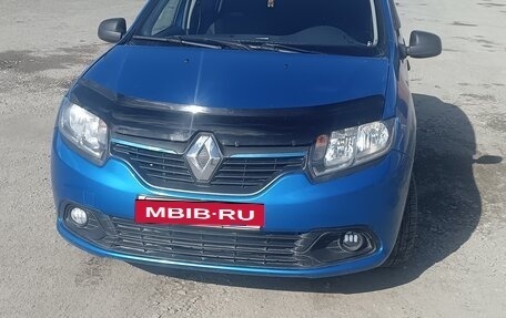 Renault Logan II, 2014 год, 560 000 рублей, 4 фотография