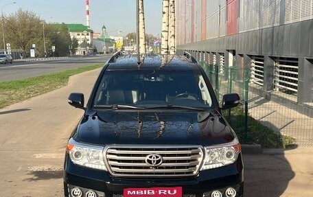 Toyota Land Cruiser 200, 2013 год, 4 199 000 рублей, 13 фотография