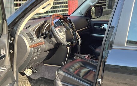 Toyota Land Cruiser 200, 2013 год, 4 199 000 рублей, 17 фотография