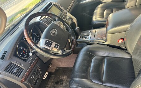 Toyota Land Cruiser 200, 2013 год, 4 199 000 рублей, 18 фотография