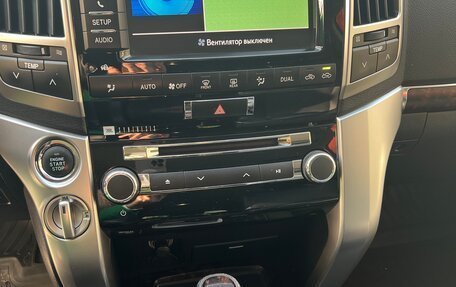 Toyota Land Cruiser 200, 2013 год, 4 199 000 рублей, 27 фотография