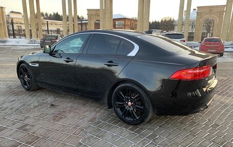 Jaguar XE I рестайлинг, 2015 год, 1 710 000 рублей, 4 фотография