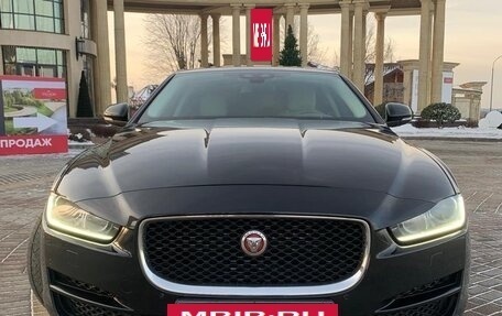 Jaguar XE I рестайлинг, 2015 год, 1 710 000 рублей, 6 фотография