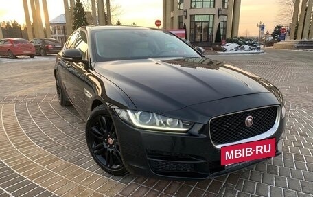 Jaguar XE I рестайлинг, 2015 год, 1 710 000 рублей, 10 фотография