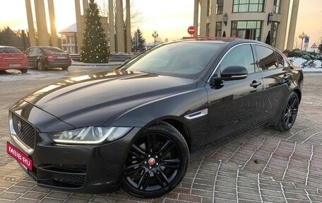 Jaguar XE I рестайлинг, 2015 год, 1 710 000 рублей, 8 фотография
