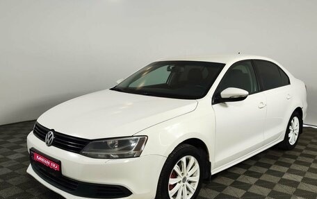 Volkswagen Jetta VI, 2013 год, 899 000 рублей, 1 фотография