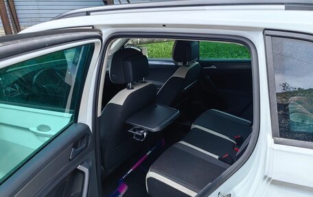 Volkswagen Tiguan II, 2019 год, 2 500 000 рублей, 10 фотография
