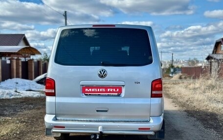 Volkswagen Caravelle T5, 2012 год, 2 150 000 рублей, 6 фотография