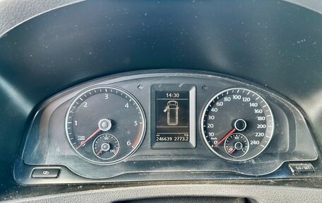 Volkswagen Caravelle T5, 2012 год, 2 150 000 рублей, 12 фотография