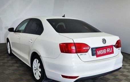 Volkswagen Jetta VI, 2013 год, 899 000 рублей, 7 фотография
