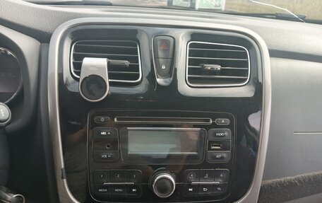 Renault Logan II, 2016 год, 625 000 рублей, 8 фотография