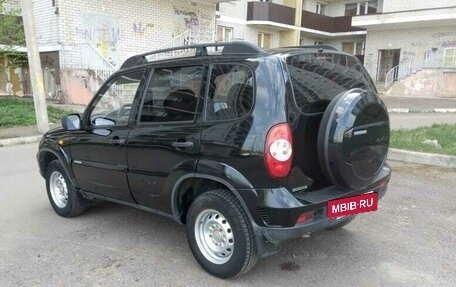 Chevrolet Niva I рестайлинг, 2010 год, 520 000 рублей, 7 фотография