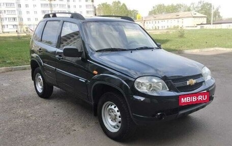 Chevrolet Niva I рестайлинг, 2010 год, 520 000 рублей, 3 фотография