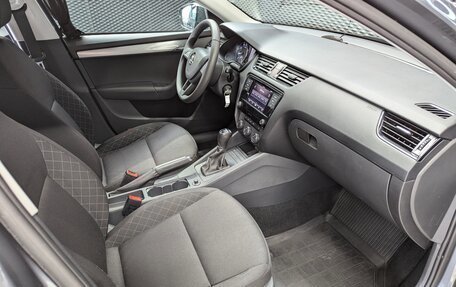 Skoda Octavia, 2017 год, 1 595 000 рублей, 21 фотография