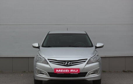 Hyundai Solaris II рестайлинг, 2015 год, 1 045 000 рублей, 3 фотография