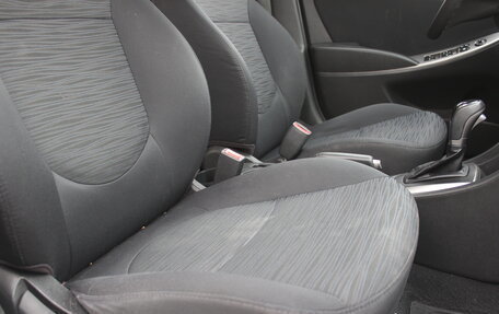 Hyundai Solaris II рестайлинг, 2015 год, 1 045 000 рублей, 14 фотография