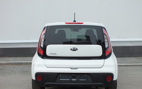 KIA Soul II рестайлинг, 2017 год, 1 399 000 рублей, 4 фотография