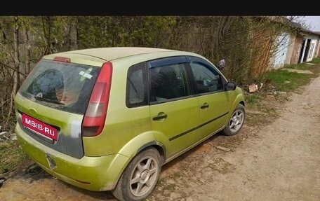 Ford Fiesta, 2005 год, 275 000 рублей, 2 фотография