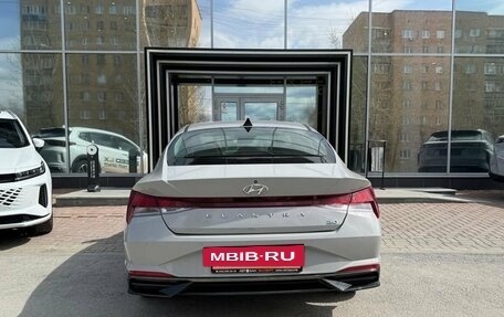 Hyundai Elantra, 2021 год, 1 879 000 рублей, 6 фотография