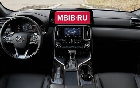 Lexus LX, 2025 год, 17 575 000 рублей, 39 фотография