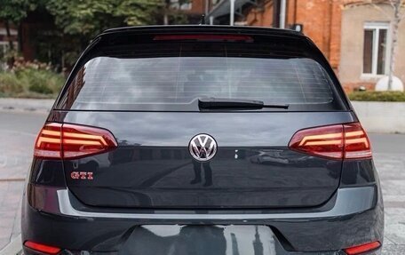 Volkswagen Golf GTI, 2021 год, 2 750 000 рублей, 2 фотография