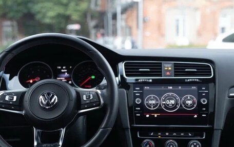 Volkswagen Golf GTI, 2021 год, 2 750 000 рублей, 15 фотография