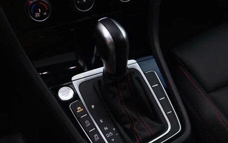 Volkswagen Golf GTI, 2021 год, 2 750 000 рублей, 20 фотография