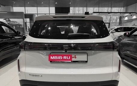 Chery Tiggo 4 I рестайлинг, 2025 год, 2 370 000 рублей, 3 фотография