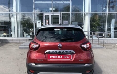Renault Kaptur I рестайлинг, 2020 год, 1 880 000 рублей, 6 фотография
