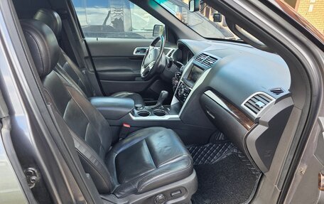 Ford Explorer VI, 2012 год, 2 100 000 рублей, 12 фотография