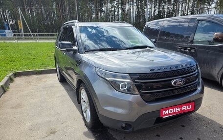 Ford Explorer VI, 2012 год, 2 100 000 рублей, 17 фотография
