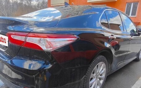 Toyota Camry, 2020 год, 2 700 000 рублей, 18 фотография