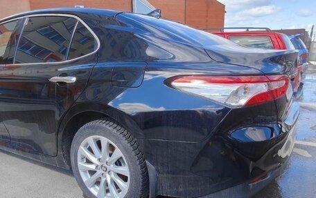 Toyota Camry, 2020 год, 2 700 000 рублей, 17 фотография